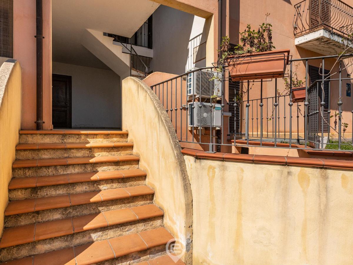 Sun & Sea Studio Tortoli Exterior photo